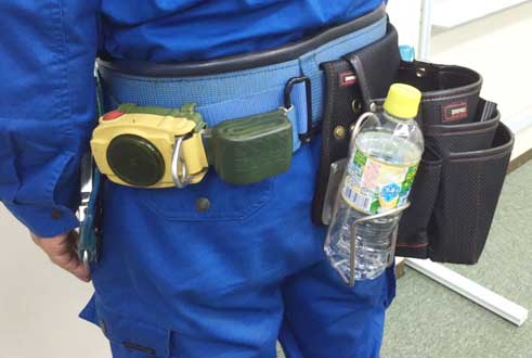 ベルト装着型ボトルホルダーgocree ゴックリー サガシバ